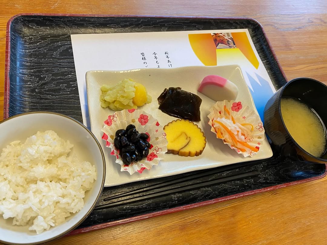 お食事の様子 2